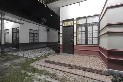 RedDoorz near IAIN Palangkaraya