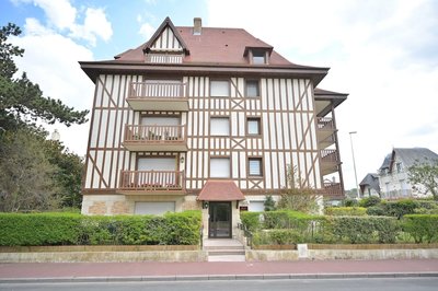 Very Nice Apartment With Balcony - 4p/1br - 600m From the Beach