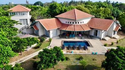 The beach house by Kay jay Hotels