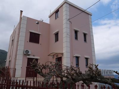ALONI cottage