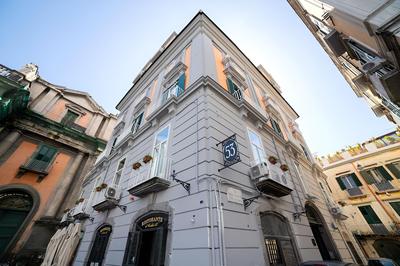Le 4 Stagioni Dante H Napoli Centro by ClaPa Group Dislocated Hospitality
