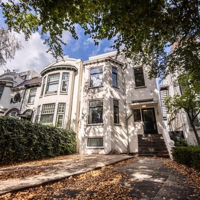 Souterrain 2BR Serviced Apartment