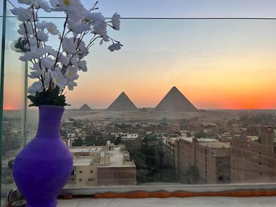 Pyramids fort view hotel