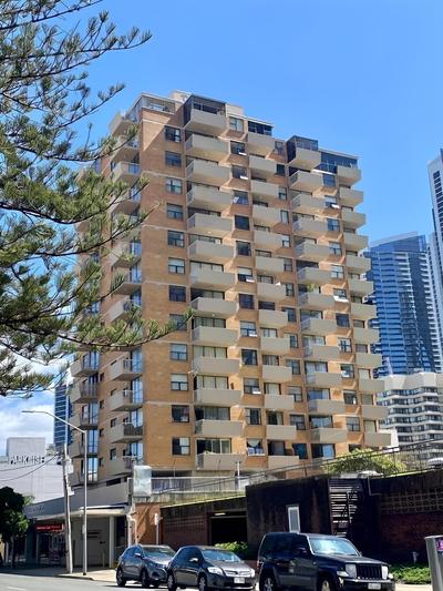 Paradise Towers Surfers Paradise
