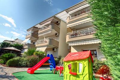 StayInn Bellevue Apartments