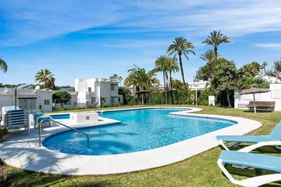 Relaxing Hideaway in Nueva Andaluc a Ref M57