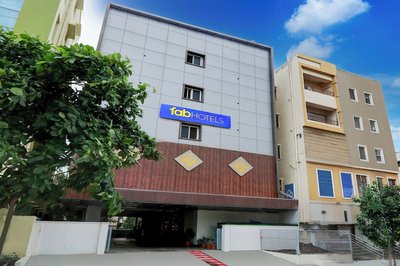 Fabhotel Radha Rani Residency