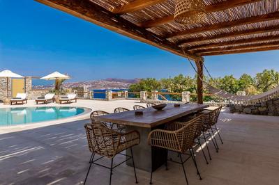 Villa Veneta at Ornos Sea View