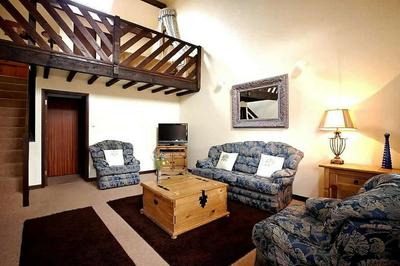 Milton's Country Lodge