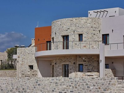 New Beautiful Complex With Villa's and App, Big Pool, Stunning Views, SW Crete