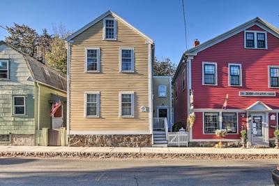 Inviting Salem Apartment Near Waterfront & Museums