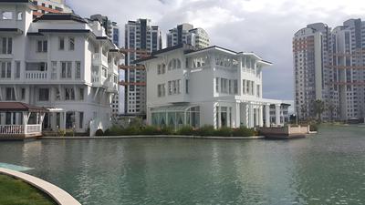 Luxury Condos at York Street