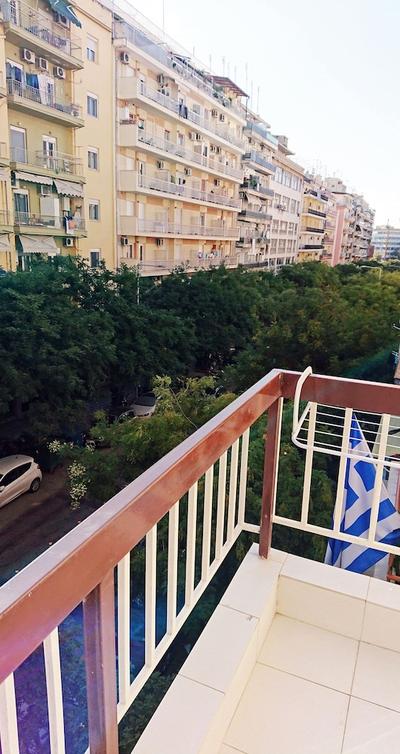 Monad Apartments Karaoli