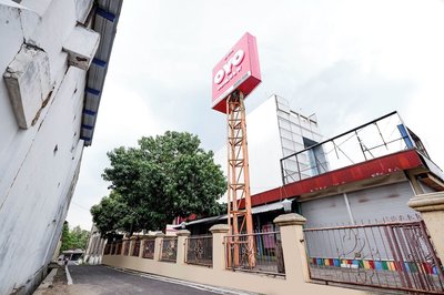 OYO 1706 Hotel H&w Solo