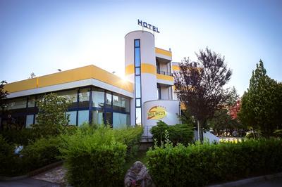 Hotel Select Wellness & Spa