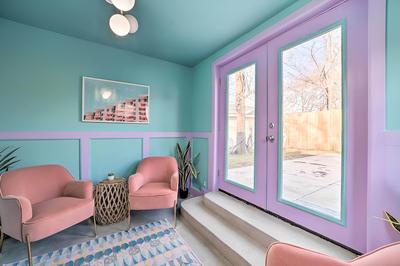Unique, Themed Tulsa Escape ~ 2 Mi to Downtown!