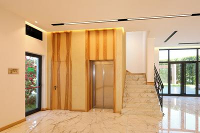 Hotel & Restaurant Grand White City