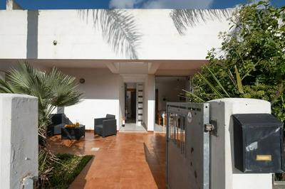 Two Steps From the Beach Villa