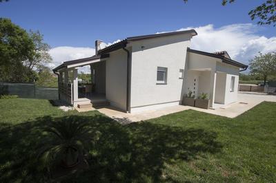 Cosy and lovely Villa Trosti with a pool