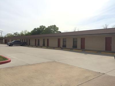 Bayshore Motel