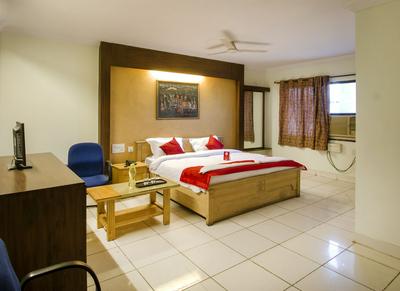 OYO 7707 Corpo Suites