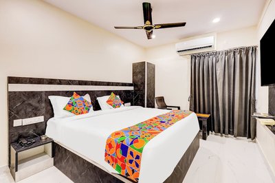Fabhotel Sri Lakshmi Sea Grand