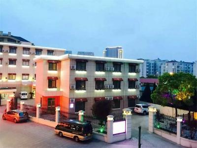 Donggang Ruiyi Hotel