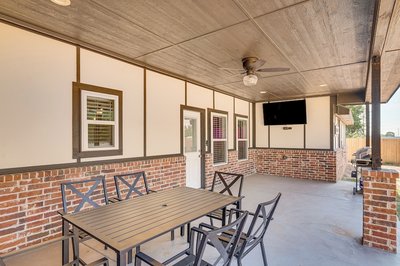Golf, Shop & Explore: Home 5 Mi to Dtwn Midland!