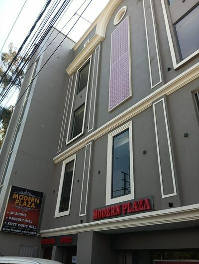 Hotel Modern Plaza