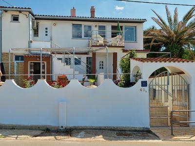 Luxurious Holiday Home in Arbanija with Hot Tub