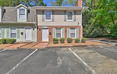 Downtown Southern Pines Townhome With Deck!