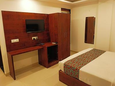 Hotel DSR Caves Near IGI Airport Delhi