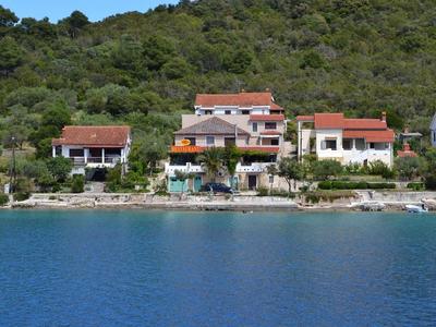Apartment in Molat With sea View