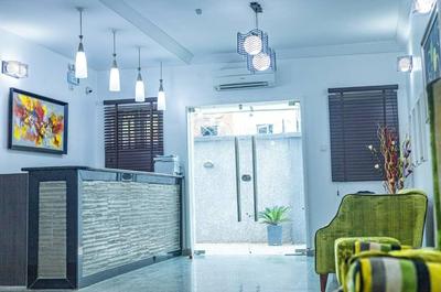 Dyke Suites And Apartments