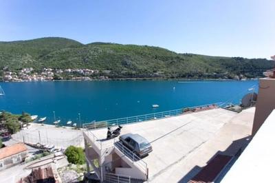Apartment Any - One Bedroom Apartment With Terrace and Sea View