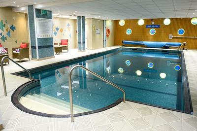 Riviera Hotel & Holiday Apartments