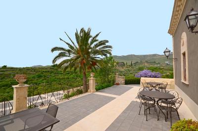Elegant, Historical Villa with Swimming Pool in Rural Region near Etna