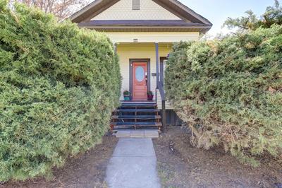 Charming Montrose Family Home: Block to Downtown!