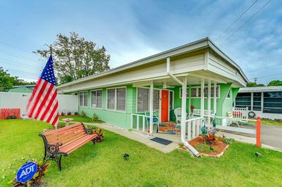 Eclectic Tarpon Springs Home: Bayou Across Street!