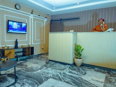 154 Apartment & Hotels