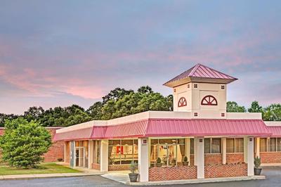Super 8 by Wyndham Gaffney