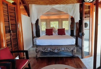 Villa Louise Hue Beach Boutique Hotel