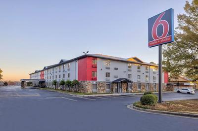 Motel 6 Little Rock, AR - South