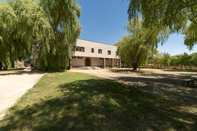 Sunolus Vineyard House