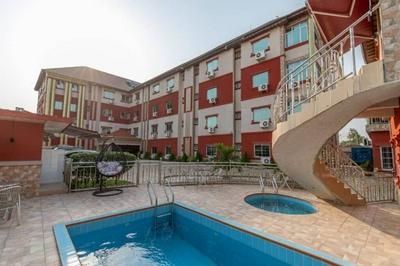 Amazing Grace Hotel & Suites