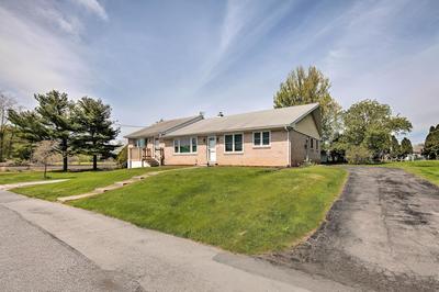 1 Mi to Hersheypark: Family Home w/ Game Room!