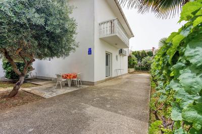 Apartment Basic 2