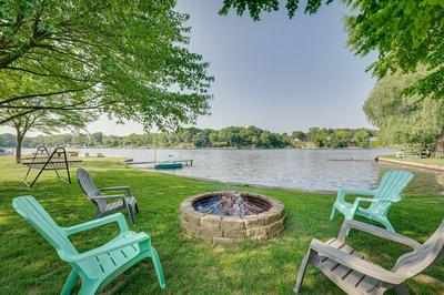 Vintage Susin Lake Cottage w/ Deck & Hot Tub!