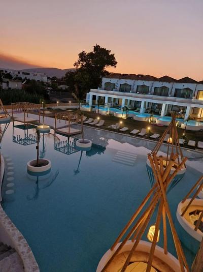 Alia Suites & Alia Beachfront Suites and Spa