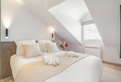 1537 Bourg Tibourg